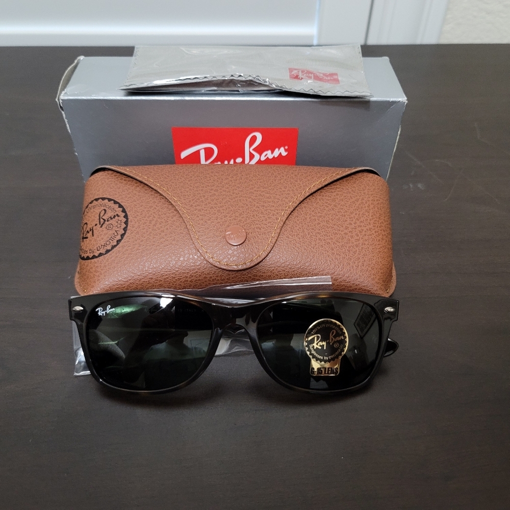 Ray Ban
